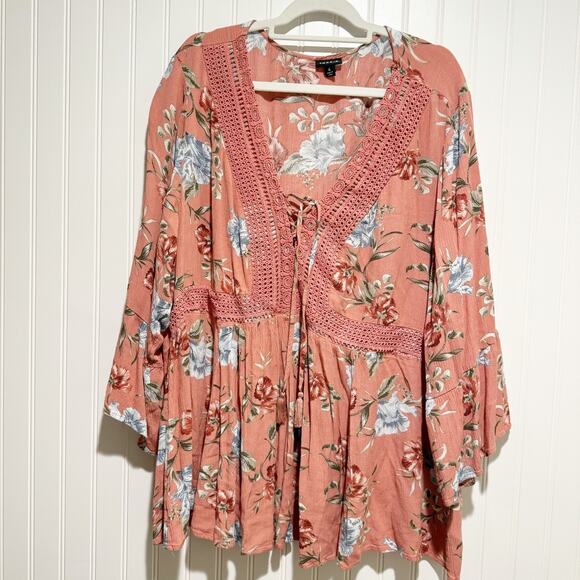 Torrid Pink Floral Babydoll Blouse Crochet Lace Trim Plus Size 4X - Picture 2 of 7